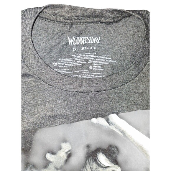 Wednesday Jenna Ortega Netflix 2023 Charcoal Gray T-Shirt Men's 2XL - Picture 2 of 4